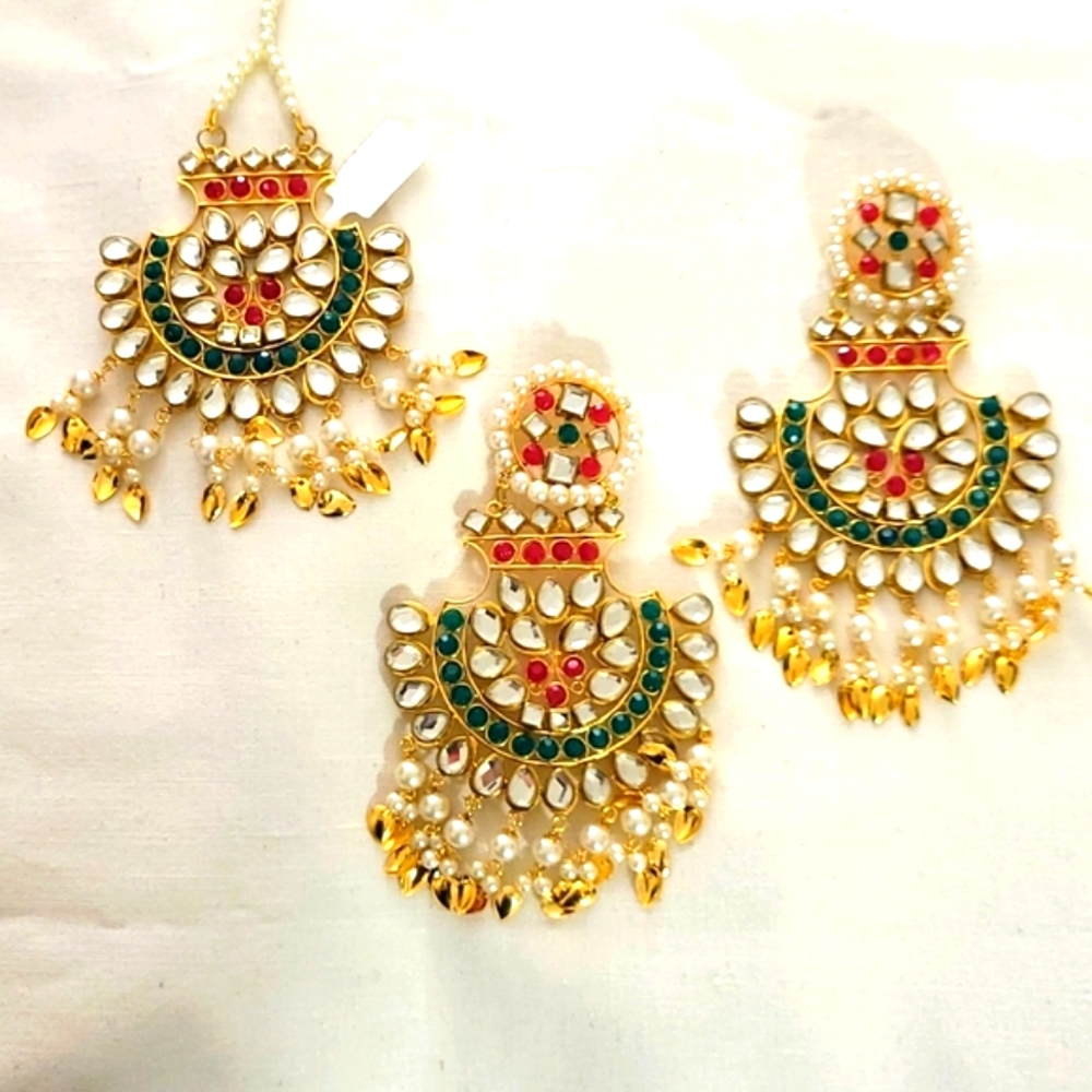 Indian Ethnic Pepal-Pattiya Long Earrings with Tikka, Set (3piece), Punj…